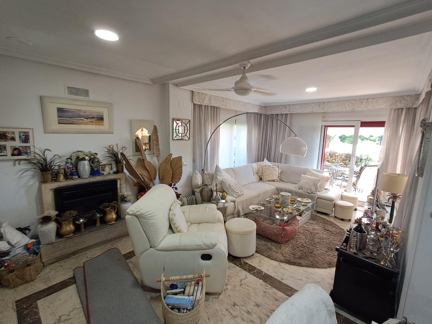 Luxury 4-Bedroom Semi-Detached Home with Premium Features. in Benalmádena