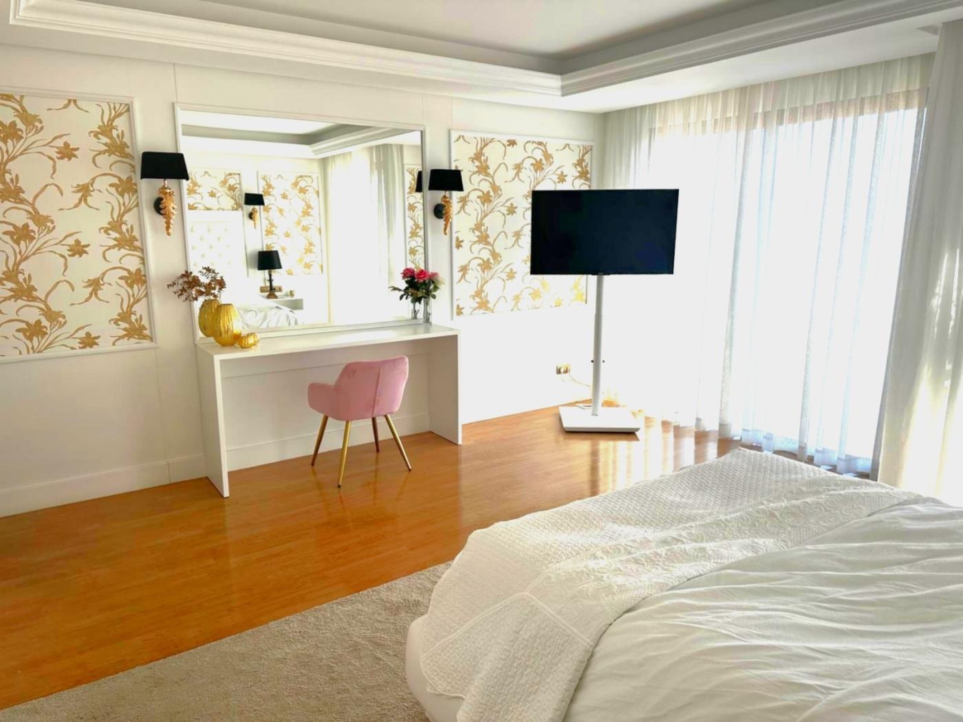 Villa Independiente de Lujo in Alhaurín de la Torre