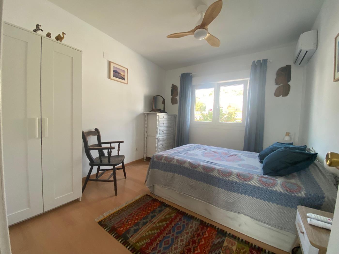 Encantadora villa de 4 dormitorios en Calle Cómpeta en Benalmádena