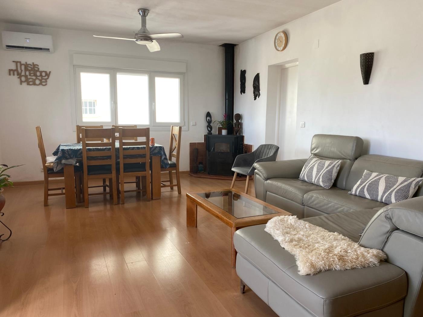Encantadora villa de 4 dormitorios en Calle Cómpeta en Benalmádena