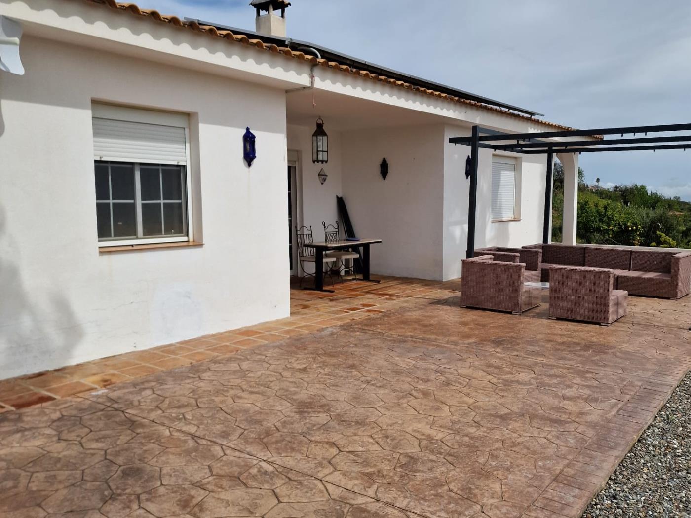 Chalet Independiente con 12.000 m2 de terreno, Guaro en Guaro